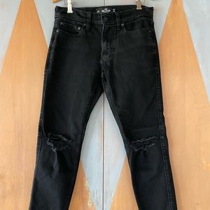 Hollister - Black Skinny Stretch Jeans w/hole at the knees - Size W29 L30